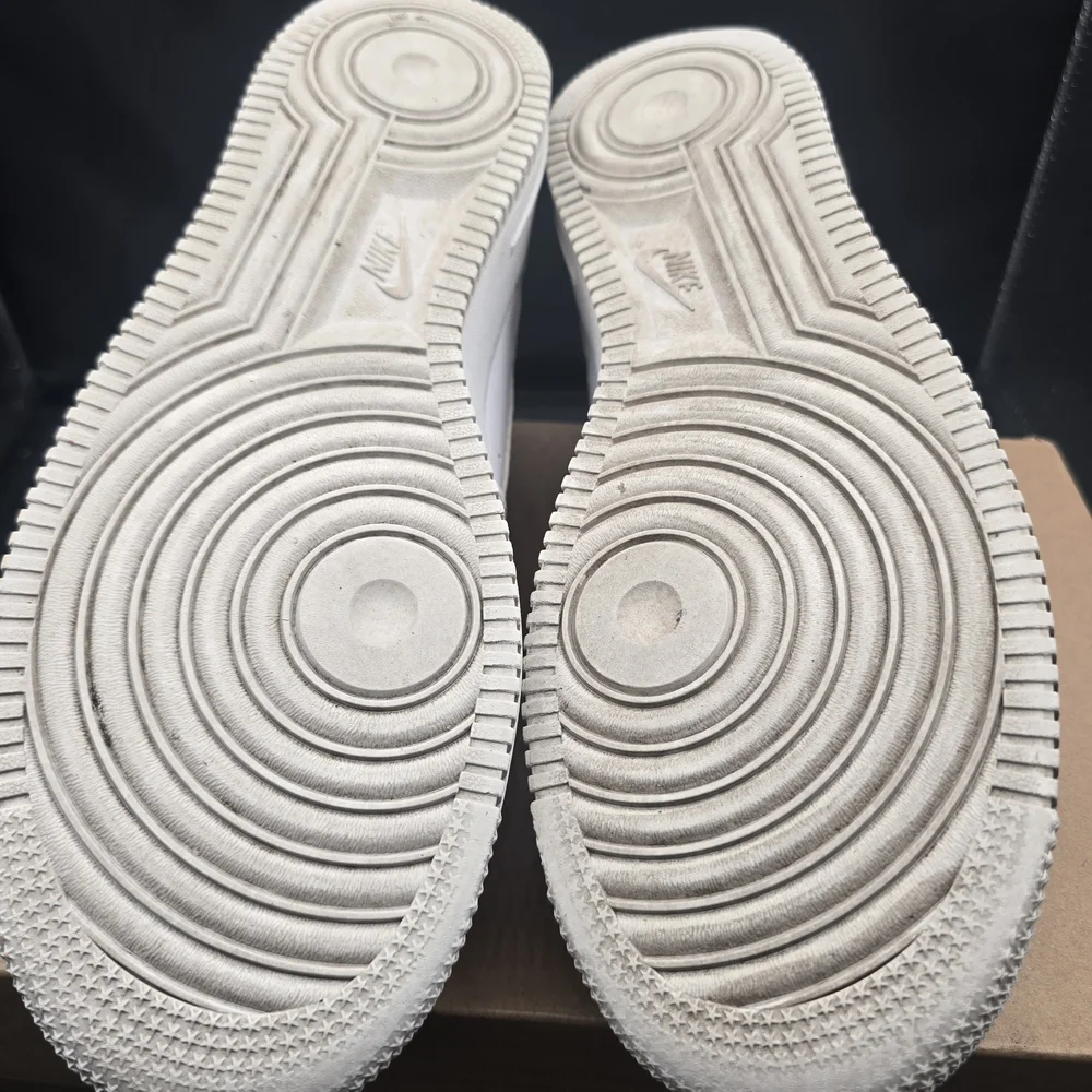 Nike‎ White Mesh Sneakers